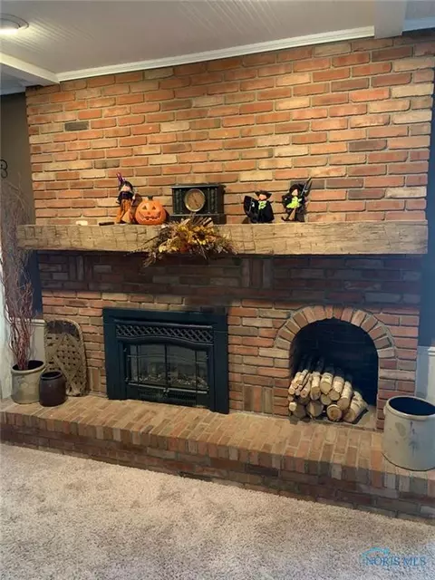 712 E North St, West Unity, OH 43570 photo 5