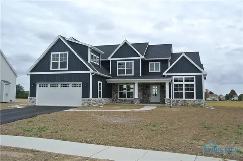1021 Dwyer Dr, Perrysburg, OH 43551