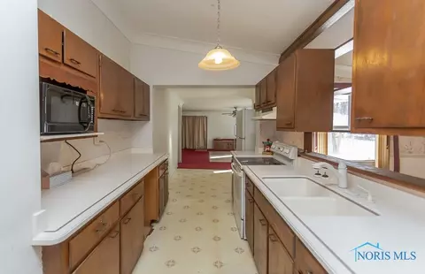 120 Richards Rd, Toledo, OH 43607 photo 13