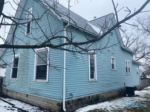 603 W Wayne St, Paulding, OH 45879 photo 2
