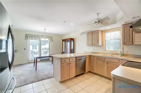 4612 Blackstone Dr, Maumee, OH 43537 photo 16