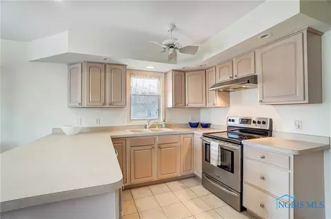 4612 Blackstone Dr, Maumee, OH 43537 photo 13