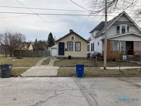 1259 Vance St, Toledo, OH 43607 photo 2