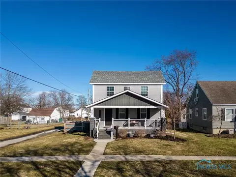 507 Cherry St, Genoa, OH 43430 photo 2