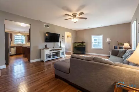 507 Cherry St, Genoa, OH 43430 photo 15