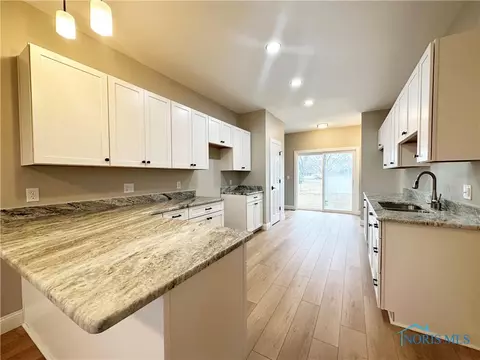129 Caleb St, Clyde, OH 43410 photo 5