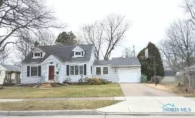 1097 Leith St, Maumee, OH 43537 photo 2