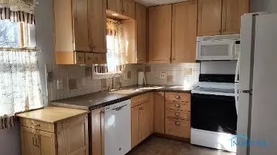 1097 Leith St, Maumee, OH 43537 photo 7