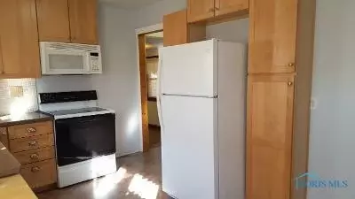 1097 Leith St, Maumee, OH 43537 photo 8