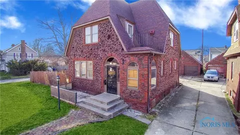 2107 Joffre Ave, Toledo, OH 43607 photo 9
