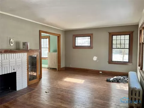 2140 Shenandoah Rd, Toledo, OH 43607 photo 3
