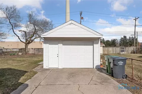 932 Argyll Dr, Maumee, OH 43537 photo 28
