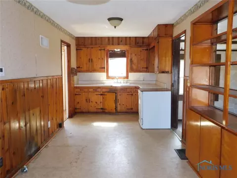 22934 W Hellwig Rd, Genoa, OH 43430 photo 3