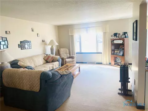 8610 Schadel Rd, Waterville, OH 43566 photo 3