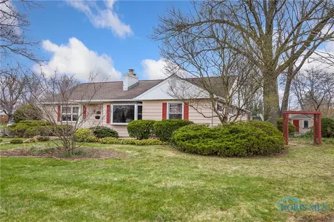1327 Brookside Dr, Findlay, OH 45840 photo 2