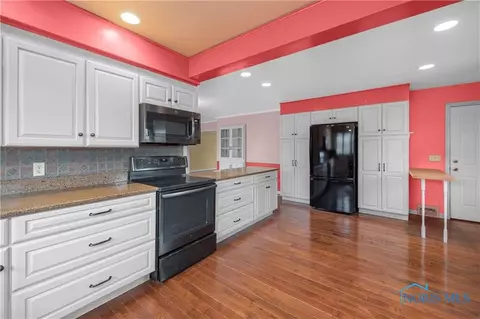 1327 Brookside Dr, Findlay, OH 45840 photo 16