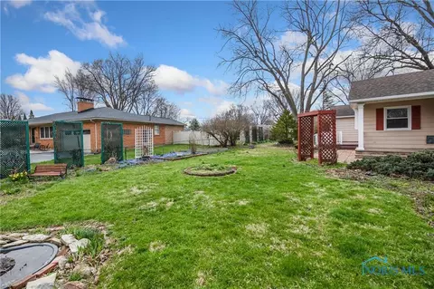 1327 Brookside Dr, Findlay, OH 45840 photo 46
