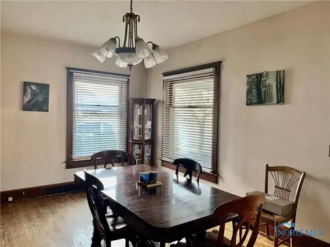 328 E High St, Bryan, OH 43506 photo 5