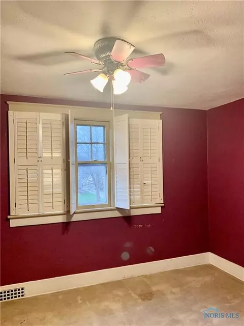 328 E High St, Bryan, OH 43506 photo 22