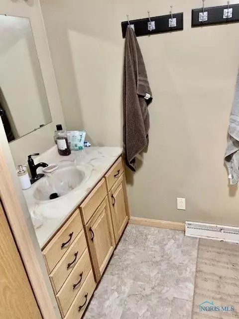 408 S Main, West Unity, OH 43570 photo 15