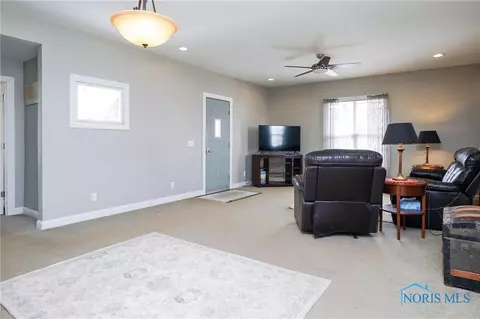460 N Main St, Dunkirk, OH 45836 photo 7
