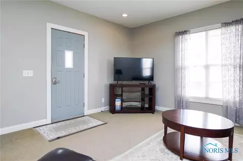 460 N Main St, Dunkirk, OH 45836 photo 5