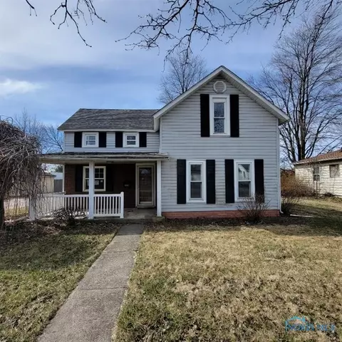 223 W Walnut St, Deshler, OH 43516