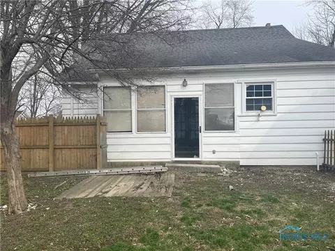 504 N Cherry St, Paulding, OH 45879 photo 4