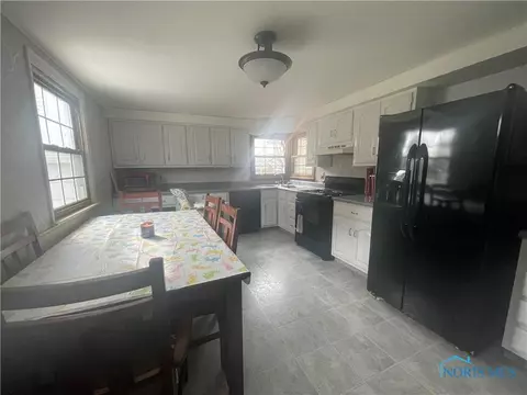 504 N Cherry St, Paulding, OH 45879 photo 9