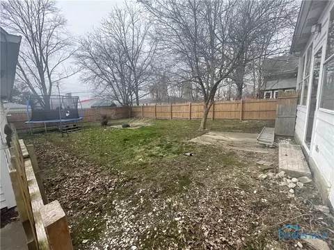 504 N Cherry St, Paulding, OH 45879 photo 3