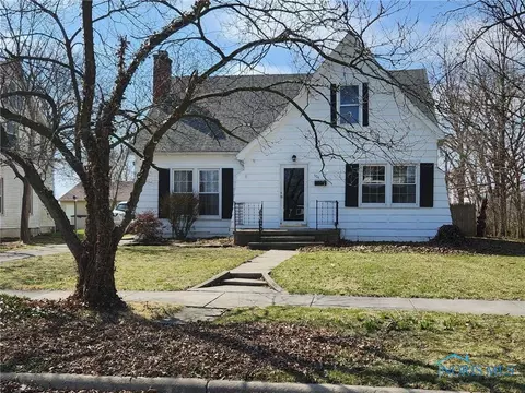 504 N Cherry St, Paulding, OH 45879 photo 1