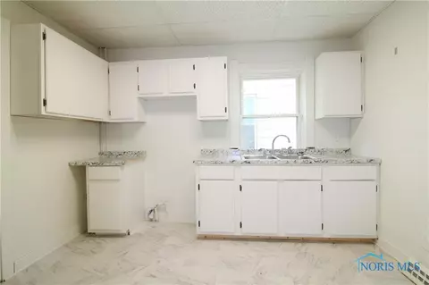 1130 Upton Ave, Toledo, OH 43607 photo 6