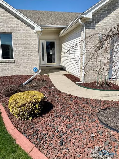 4318 Waterbend Dr, Maumee, OH 43537 photo 2