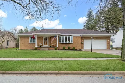 1032 Craig Rd, Maumee, OH 43537 photo 2