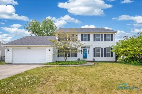 1253 Grassy Ct, Rossford, OH 43460