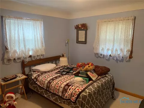 730 E Mulberry St, Bryan, OH 43506 photo 8