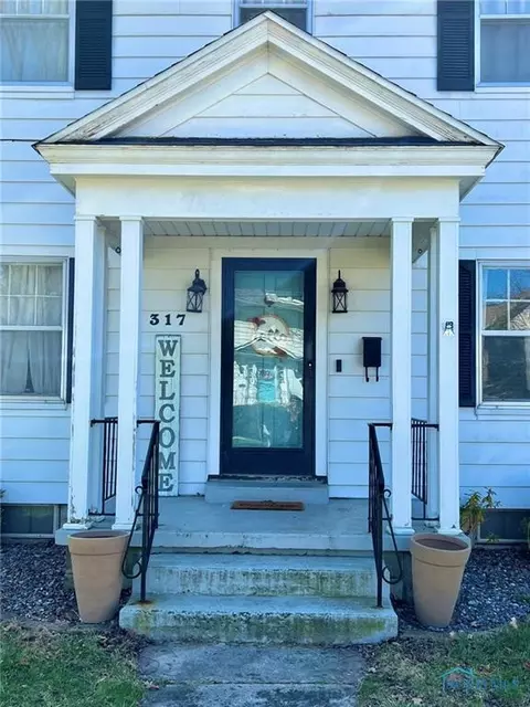317 3rd St, Findlay, OH 45840 photo 2