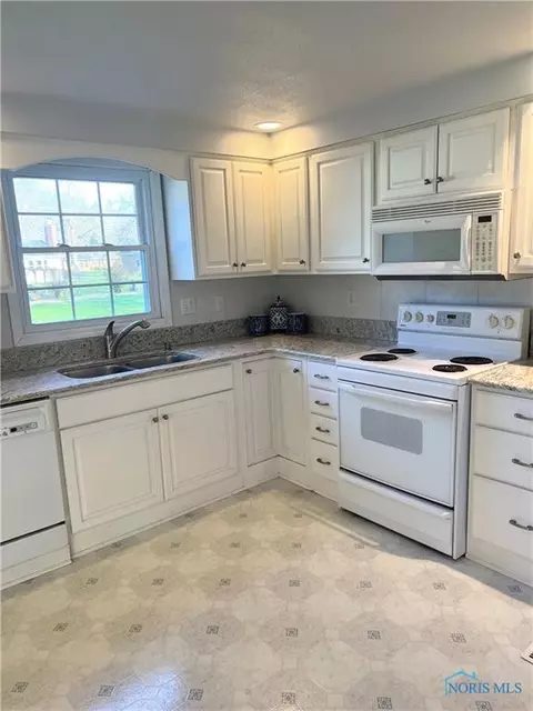 600 Bright Rd, Findlay, OH 45840 photo 5