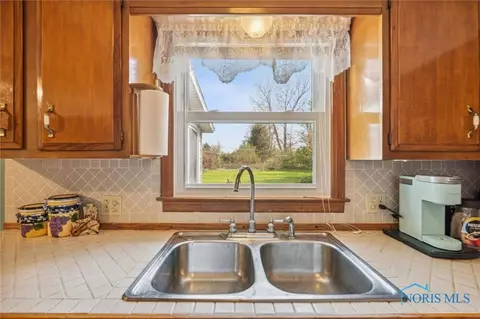 21153 Euler Rd, Weston, OH 43569 photo 12