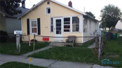 214 Osborne St, Rossford, OH 43460