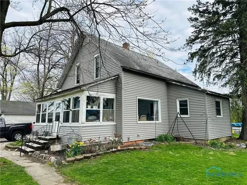 203 Brush St, Kunkle, OH 43531 photo 2