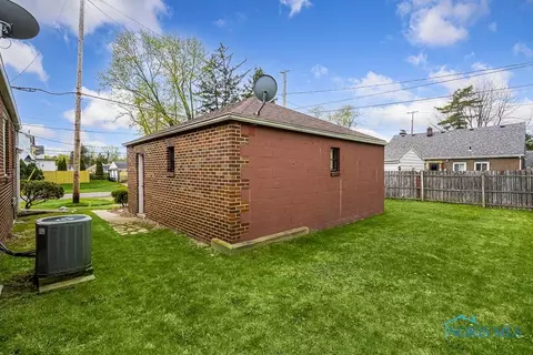903 Independence Rd, Toledo, OH 43607 photo 40