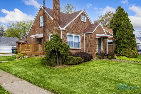 903 Independence Rd, Toledo, OH 43607 photo 2
