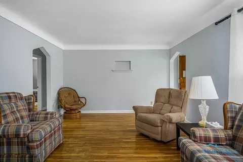 903 Independence Rd, Toledo, OH 43607 photo 8