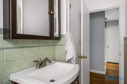 903 Independence Rd, Toledo, OH 43607 photo 20