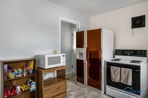 903 Independence Rd, Toledo, OH 43607 photo 14