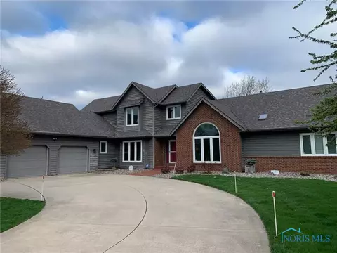 326 Orchard Hills Dr, Bryan, OH 43506