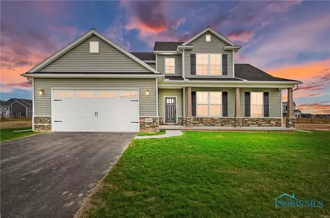 1052 Stoneleigh Rd, Perrysburg, OH 43551