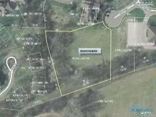1459 Deerwood Dr, Defiance, OH 43512