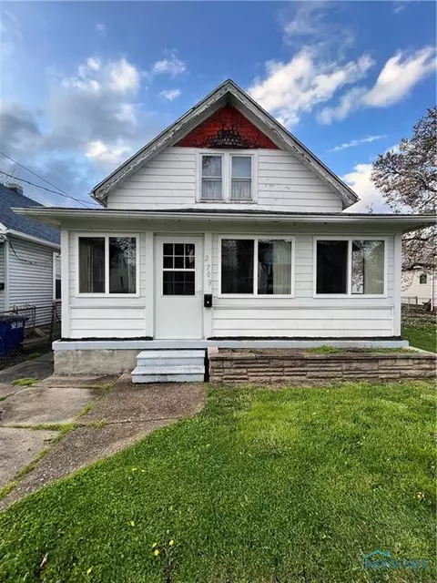 2709 Fremont St, Toledo, OH 43605